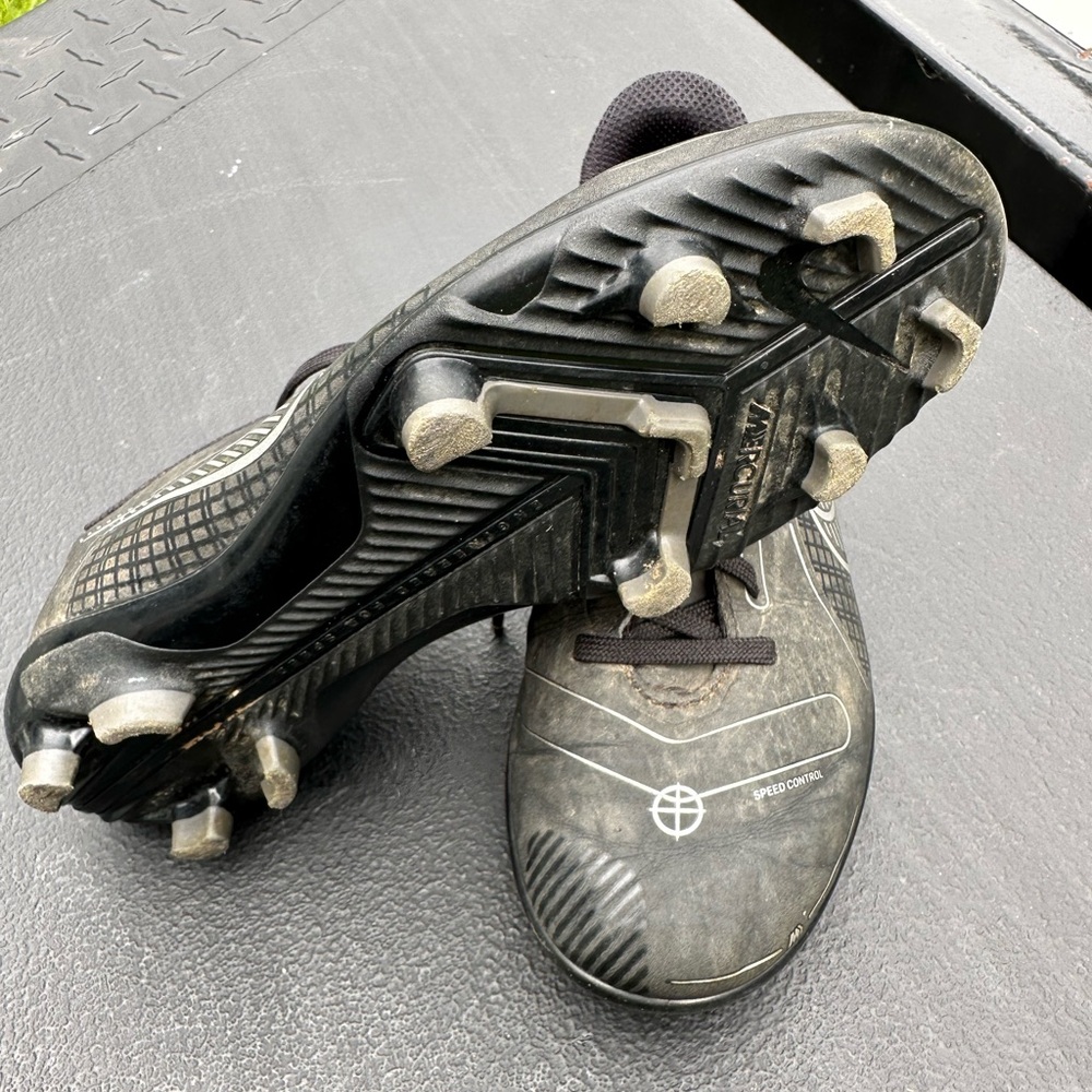 Nike Speed Control Football Cleats